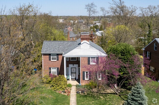 Buyers have many homes styles to choose from in Radnor-Winston.