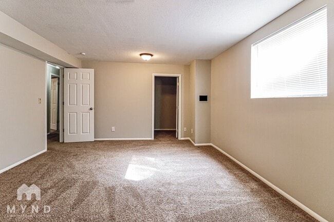 9548 S 1210 E, Sandy, UT 84094 - photo 7
