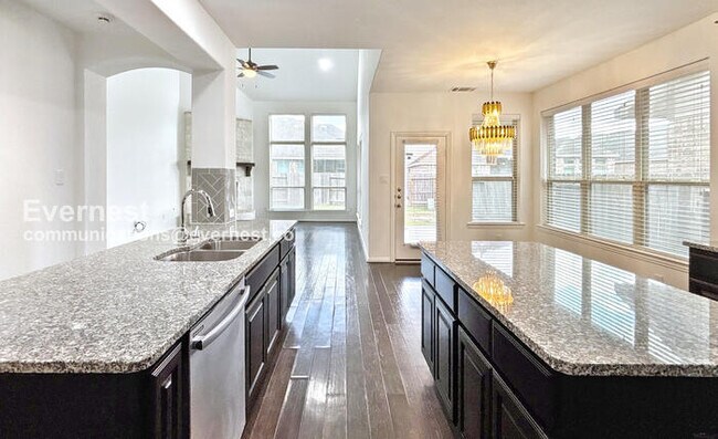 4811 Sunset Park Ln, Rosharon, TX 77583 - photo 4