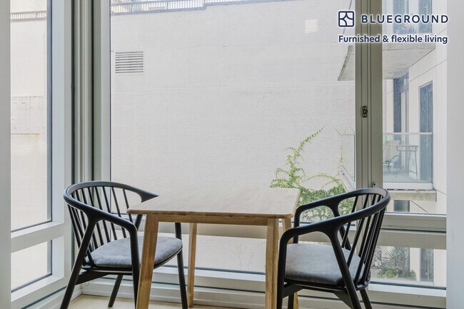 572 11th Ave unit FL8-ID1567, New York, NY 10036 - photo 3