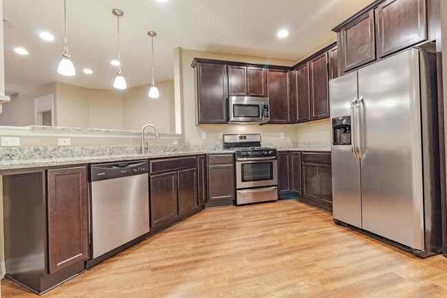 Pembrook Place, Rockford, IL 61109 - photo 3