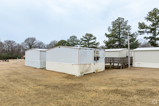 Germantown Elementary School makes use of portable buildings.