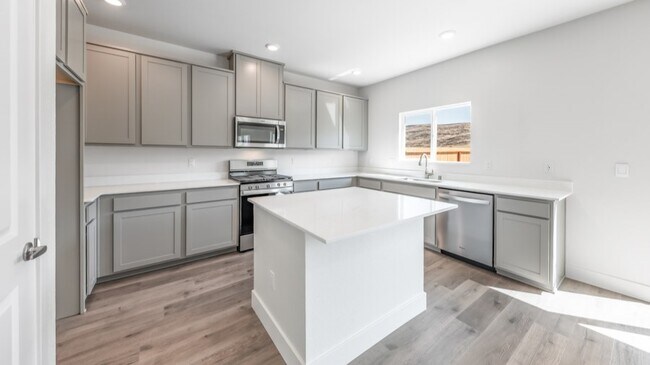 5998 Lazy Meadow Way, Sparks, NV 89436 - photo 7