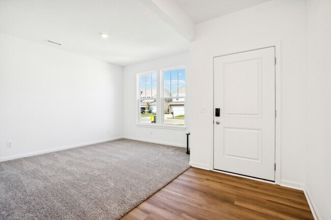 1025 Bevy Blvd unit 36664801, Danville, IN 46122 - photo 4