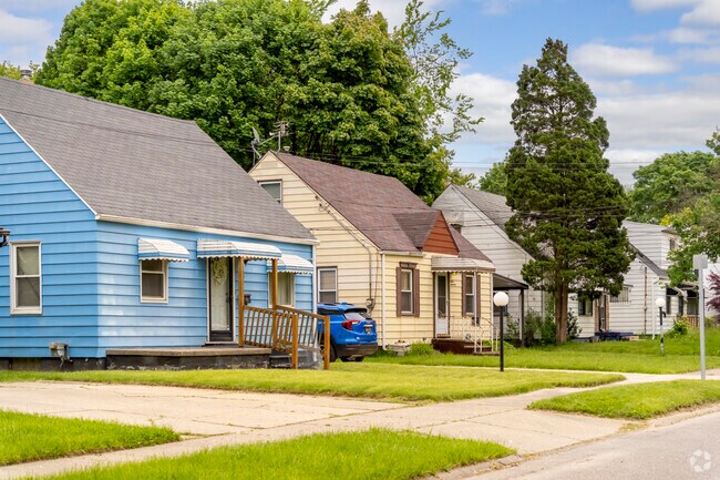 Residents of South Parks enjoy a quiet neighborhood.