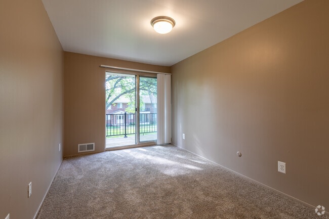 2BR, 1BA - 870SF, First Bedroom