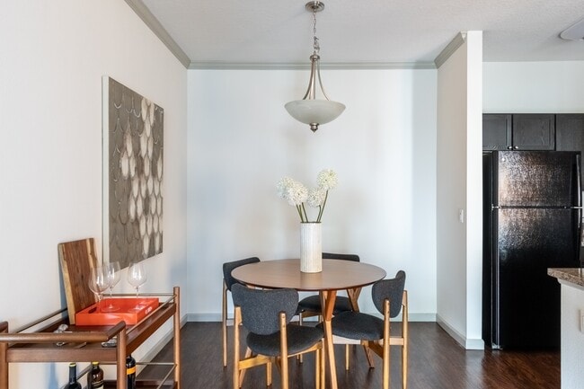 Valrico Station, Valrico, FL 33594 - photo 2