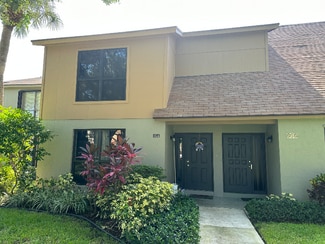 814 Sandtree Dr, Palm Beach Gardens, FL 33403