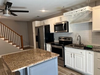 6012 Meadowbrook Dr Unit Guest Quarter, Norcross, GA 30093