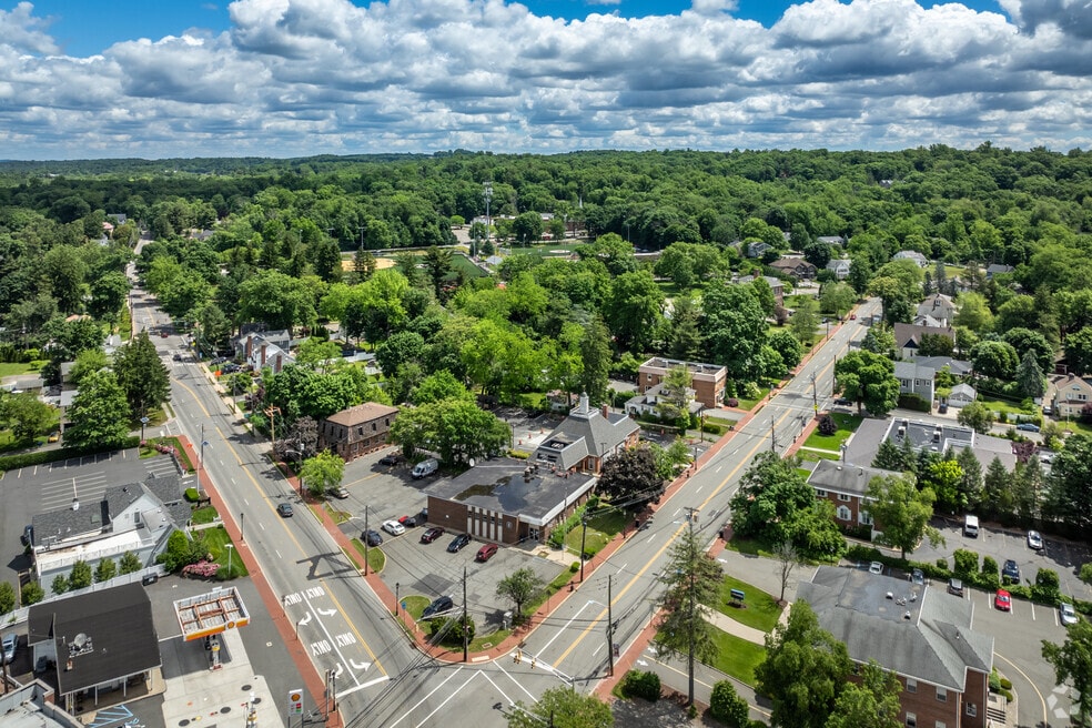 Neighborhood_Roseland_02_111323.mp4