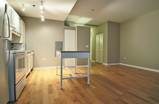 188 W Randolph St, Chicago, IL 60601 - photo 7