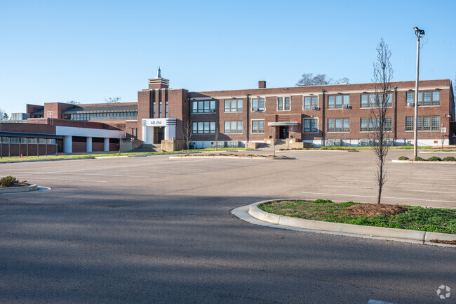 The teachers at Milam Elementary School got an A rating from Niche.
