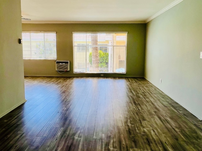 4475 Murietta Ave unit 16, Los Angeles, CA 91423 - photo 7