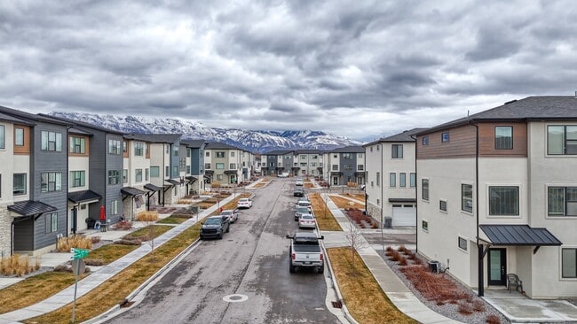 412 S Willow Leaf Rd, American Fork, UT 84003 - photo 5