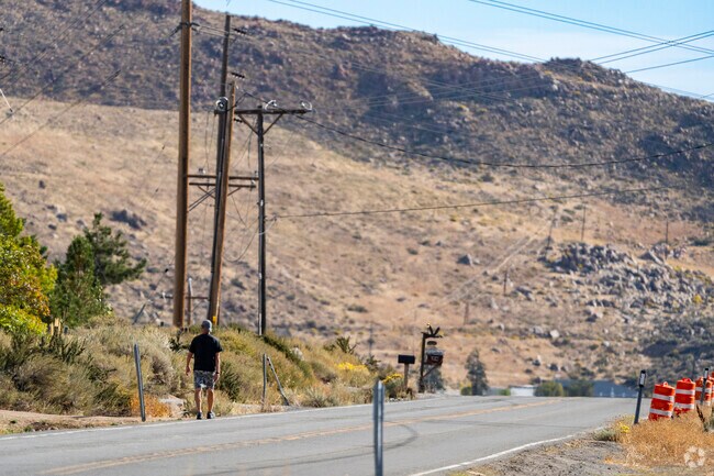 As you walk through Mogul you will find yourself surrounded by staggering desert beauty.