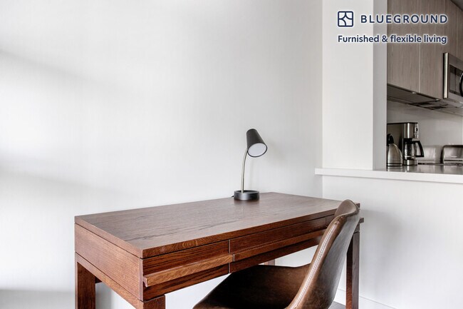 2435 S Sepulveda Blvd unit FL6-ID1046, Los Angeles, CA 90064 - photo 4