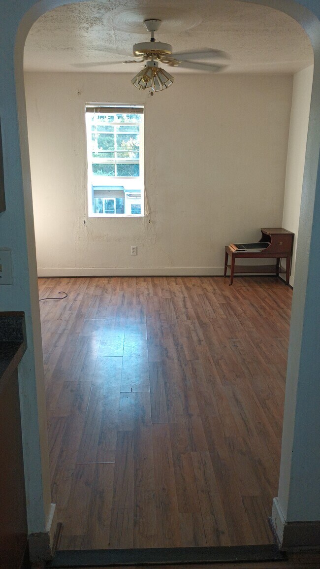 619 Cove Rd, Weirton, WV 26062 - photo 7