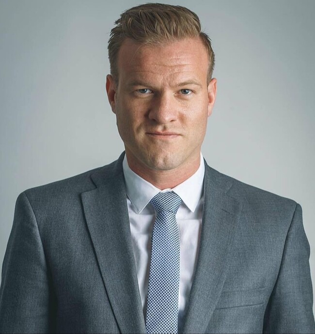 Agent Photo