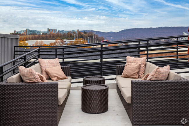 Rooftop Lounge