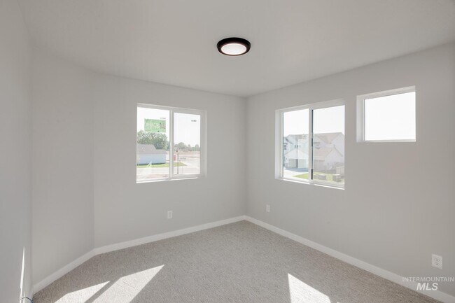 11049 Cart St, Caldwell, ID 83605 - photo 4