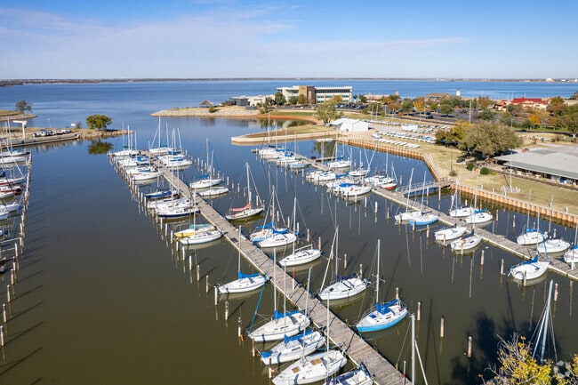 Dock a boat at Lake Hefner's docks near Warwick.