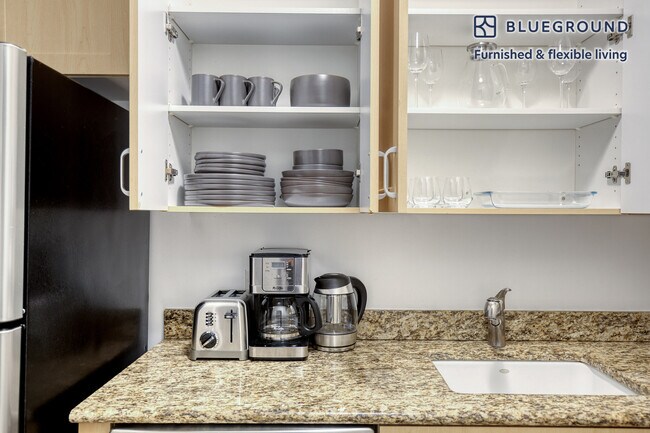 210 W 89th St unit FL11-ID627, New York, NY 10024 - photo 7