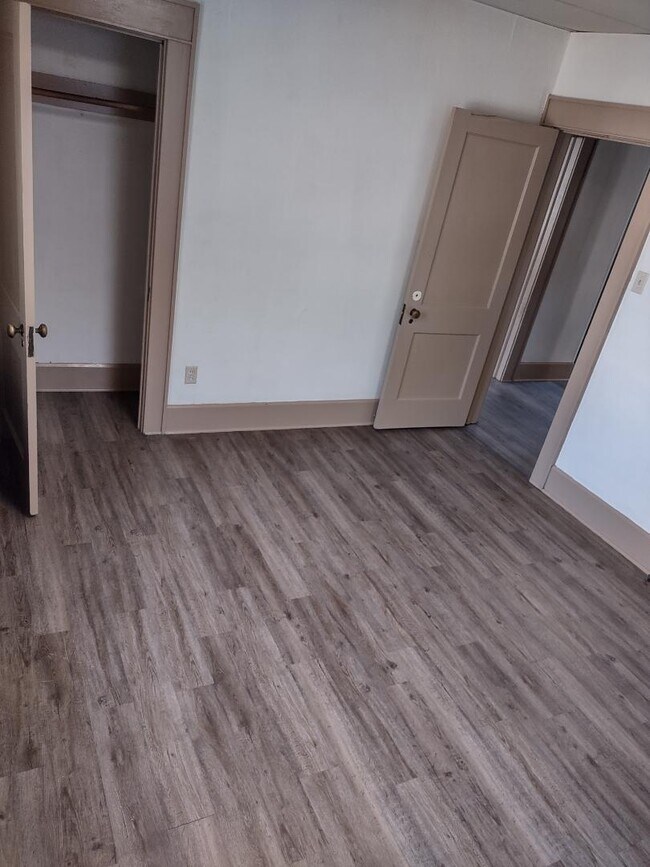 102 Holland Ave unit C, Morgantown, WV 26501 - photo 5