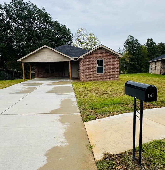 105 Weston Cove, Brookland, AR 72417