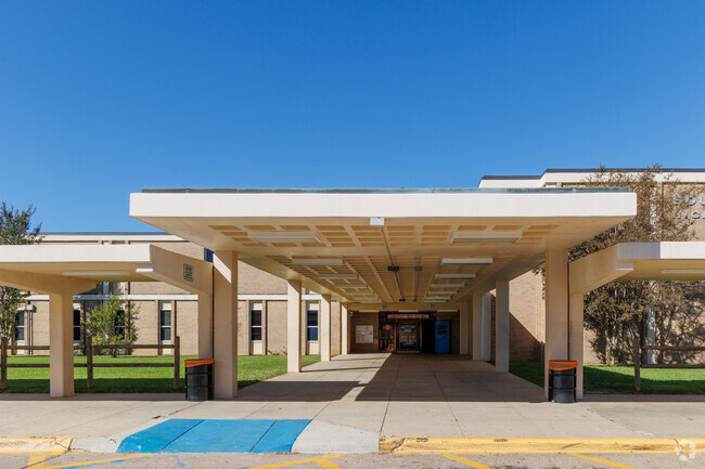 Main entrance to Southwood High School, Shreveport.