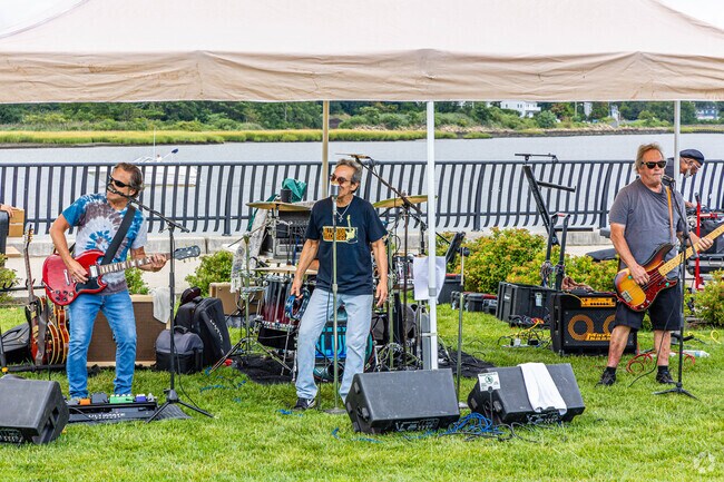 The Keyport Food Truck & Music Festival features live bands and local eats.