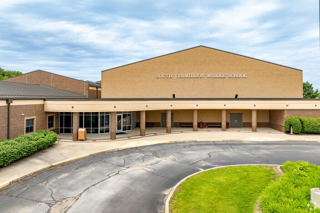 South Vermillion Public Middle School receives a C from Niche.