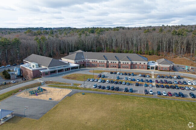 Welcome to Briggs Elementary School in Ashburnham.