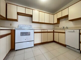 114 Charles St Unit 3, Cambridge, MA 02141