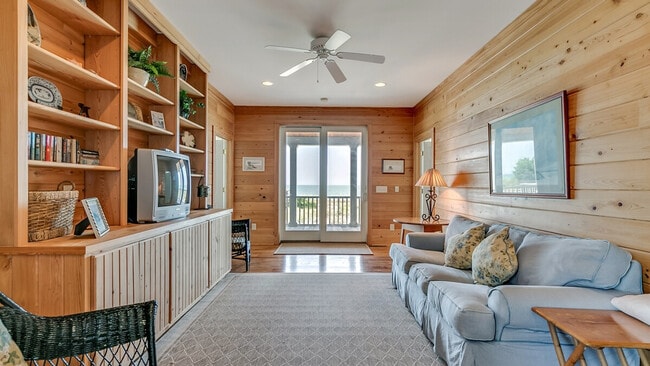 630 Parker Dr unit ID1253441P, Pawleys Island, SC 29585 - photo 4