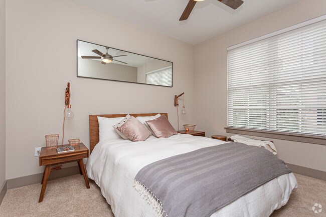 The Paramount at South Market, New Orleans, LA 70113 - photo 6