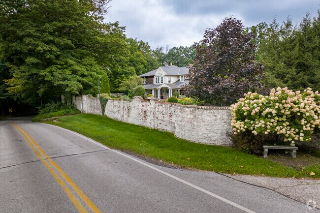 Take a drive around Waite Hill and you’re sure to find many unique and historical fences.