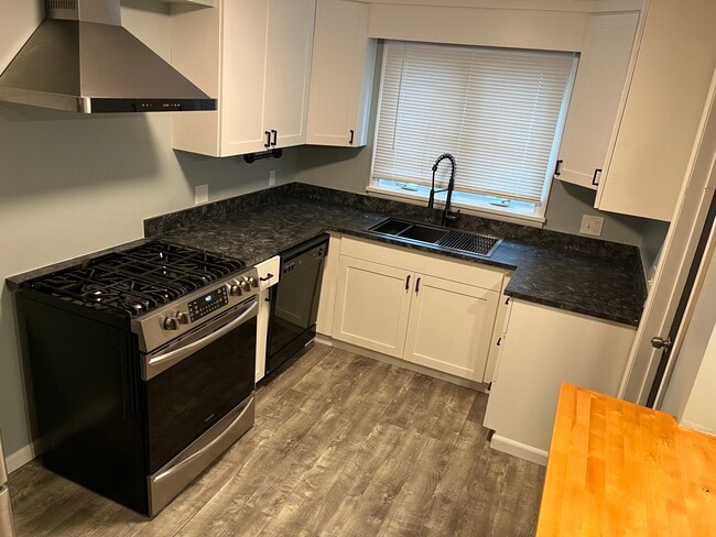 215 Fay Rd unit 1, Syracuse, NY 13219 - photo 5