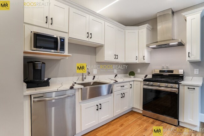 191 Babcock St unit 1, Brookline, MA 02446 - photo 7