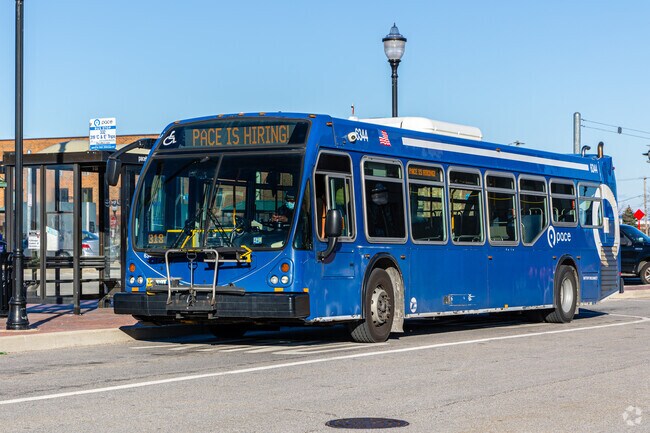 Bensenville commuters can access the Pace bus.
