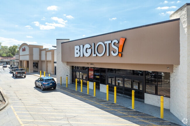 New Smyrna Beach Regional Shopping Center is home to stores such as Publix and Big Lots.