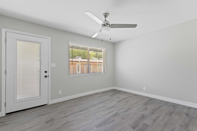 Medlock Place, Phoenix, AZ 85013 - photo 6