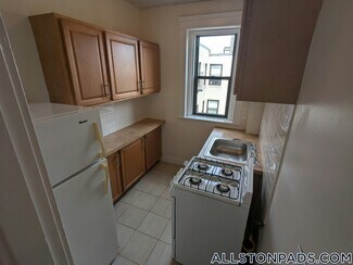 1152 Commonwealth Ave Unit 50, Boston, MA 02134