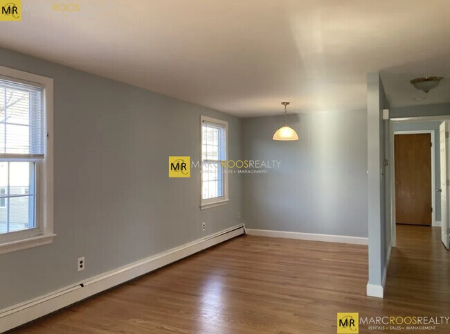 10 Pine St, Arlington, MA 02474 - photo 2