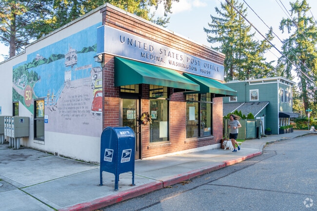 The Medina post office sits tucked away in the Medina neighborhood.
