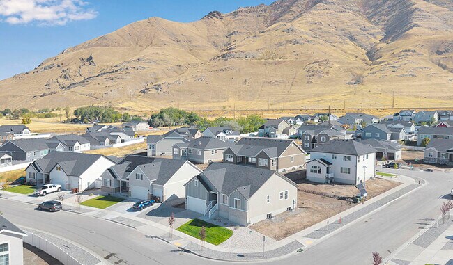 8636 N Weston Way, Lake Point, UT 84074 - photo 6