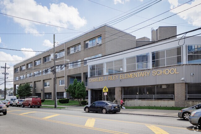 Charles J. Riley School No. 9 has a student-teacher ratio of 12 to 1.