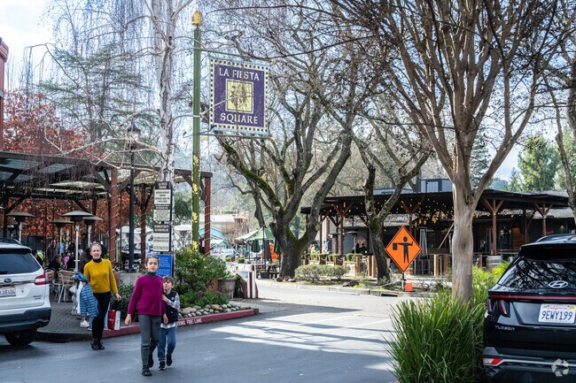 La Fiesta Square is a charming destination for shopping and dining near Oak Springs.