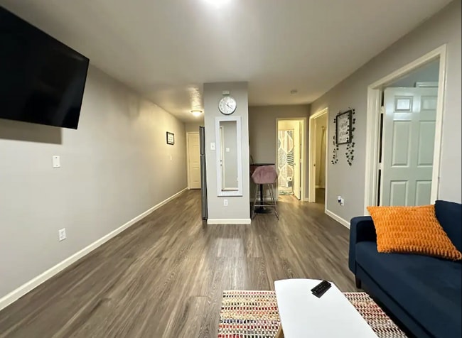 1412 E35th St unit B, Houston, TX 77022 - photo 6