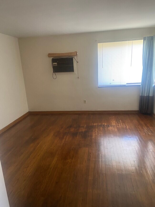 6009 Ridge Rd unit 5, Parma, OH 44129 - photo 5