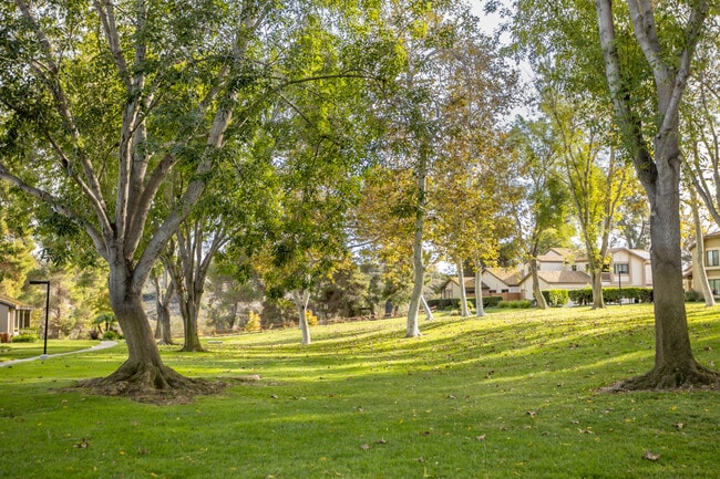 5244 Edge Park Way, San Diego, CA 92124 - photo 2